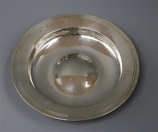 A silver armada dish, William Comyns & Sons Ltd, London, 1936, 12.5 oz.